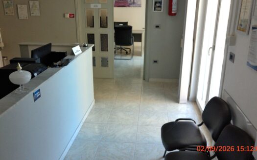 APPARTAMENTO 120 METRI QUADRATI CON TERRAZZO