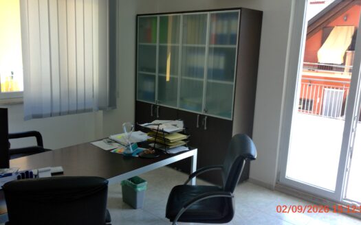 APPARTAMENTO 120 METRI QUADRATI CON TERRAZZO