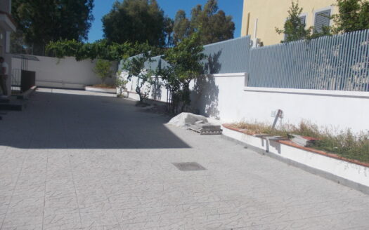 MONOLOCALI CON TERRAZZO VIA FICOCELLE LICOLA