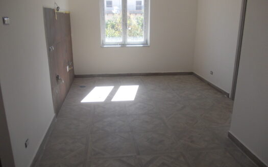 MONOLOCALI CON TERRAZZO VIA FICOCELLE LICOLA